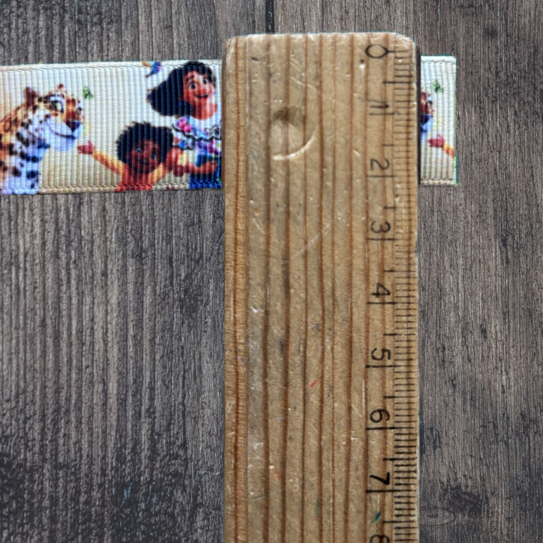 Encanto Tan Background Grosgrain 22mm Ribbon